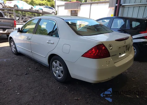 2007 Honda Accord 2.4 Lx из США, поврежденный, VIN 1HGCM56427A157592